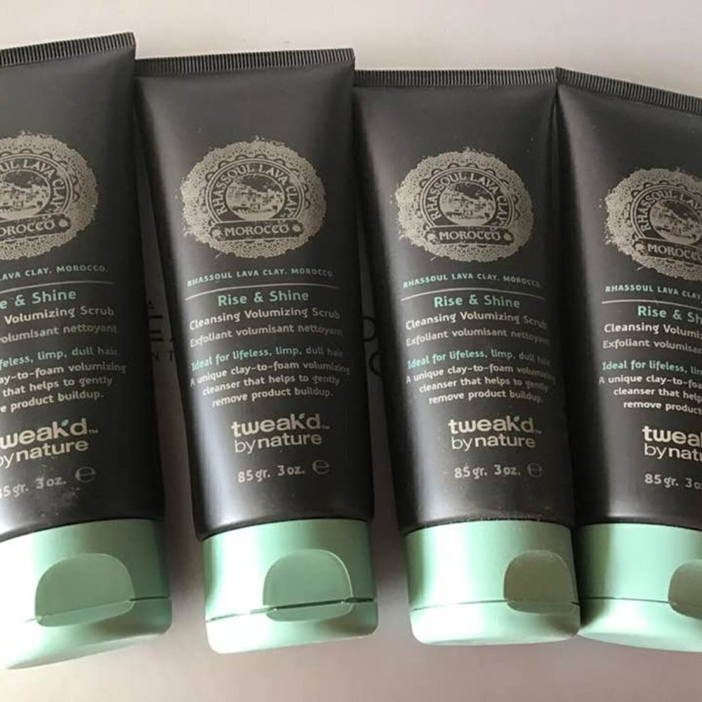 Tweakd Rise & Shine Cleansing Volumizing Scrub - You will receive 4 t…